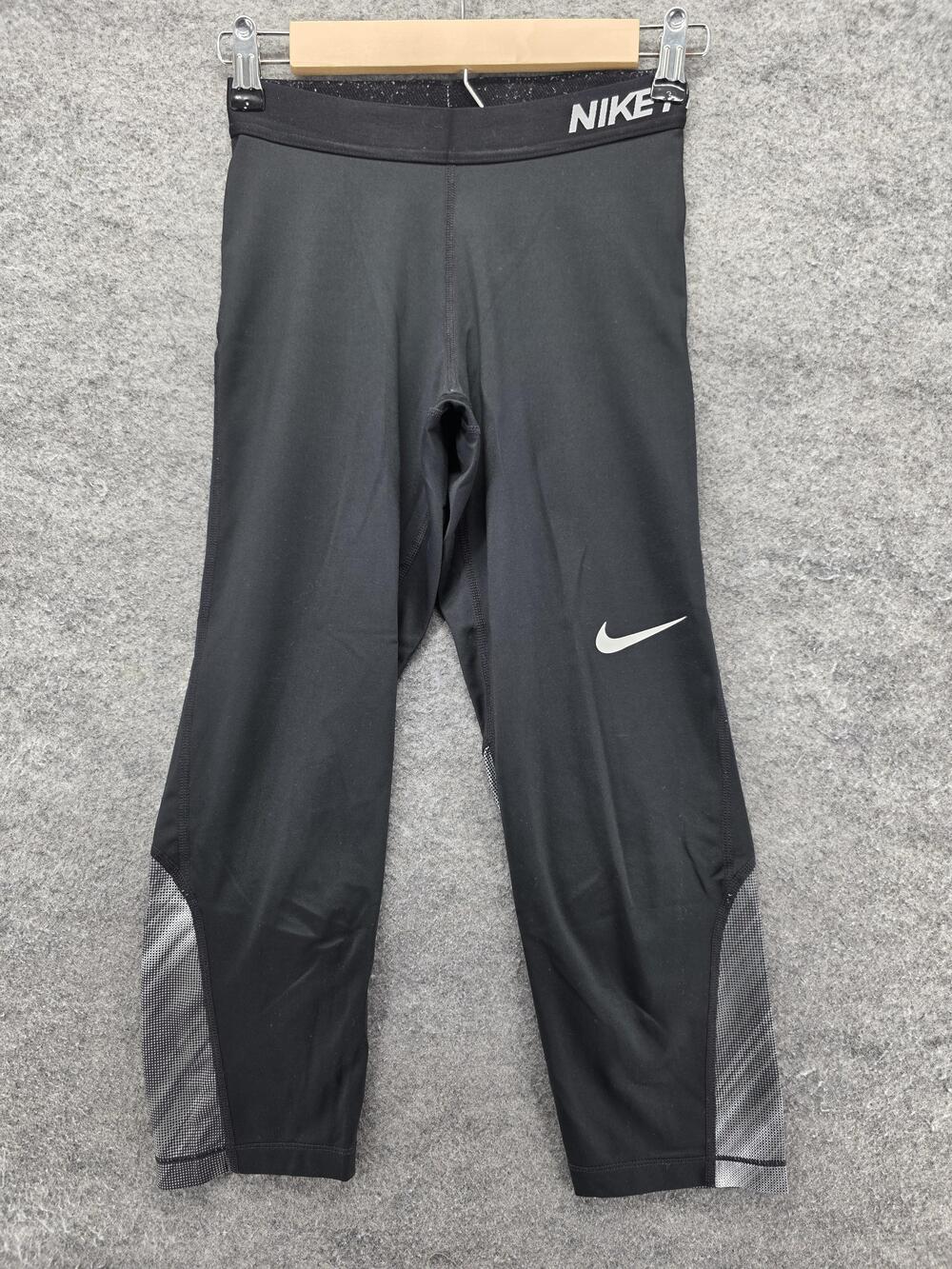 Nike Leggings Womens Small Black Capri Dri-FIT Moisture Wicking Stretch